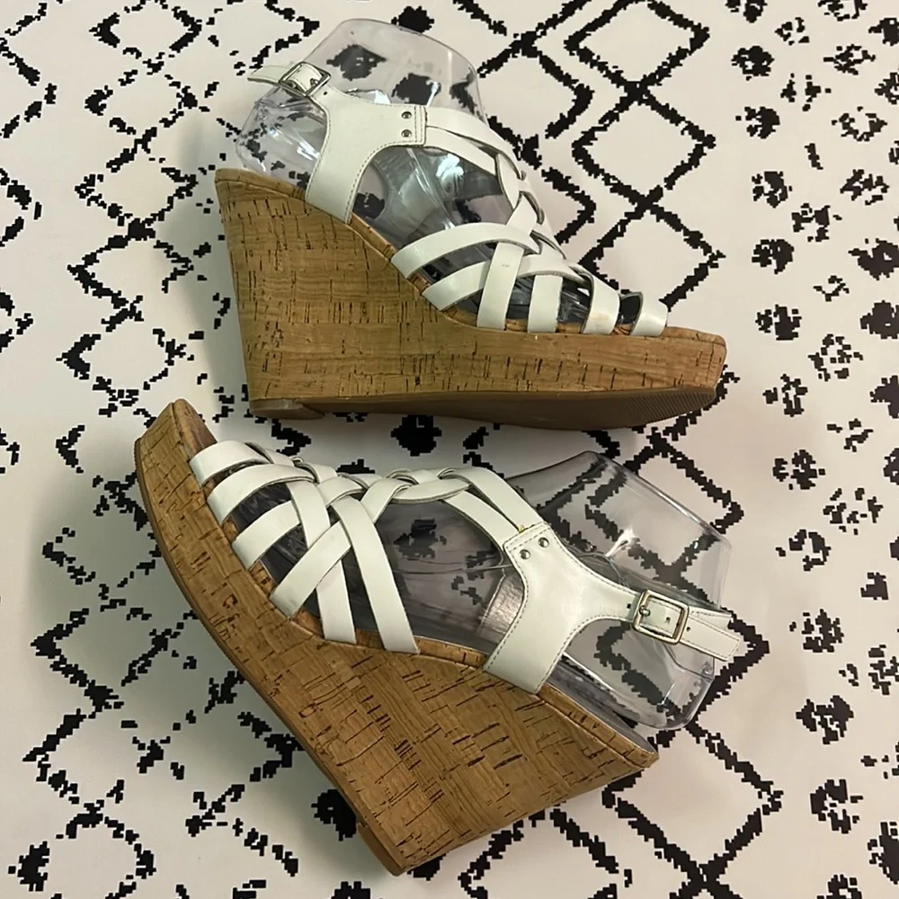 GUESS White Strappy Wedge Sandals, Size 8.5 - GUC